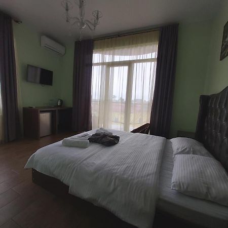 Hotel Maria Batumi Bagian luar foto