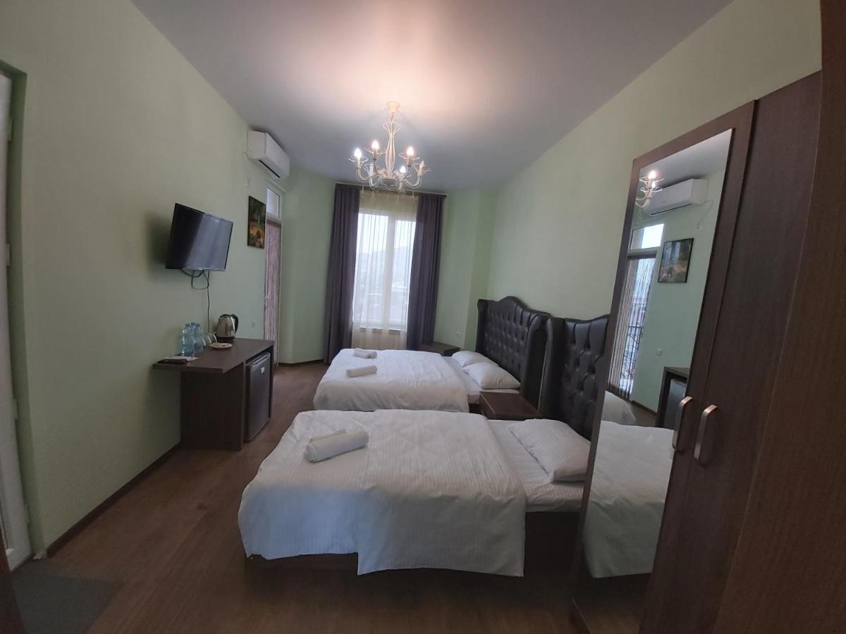 Hotel Maria Batumi Bagian luar foto