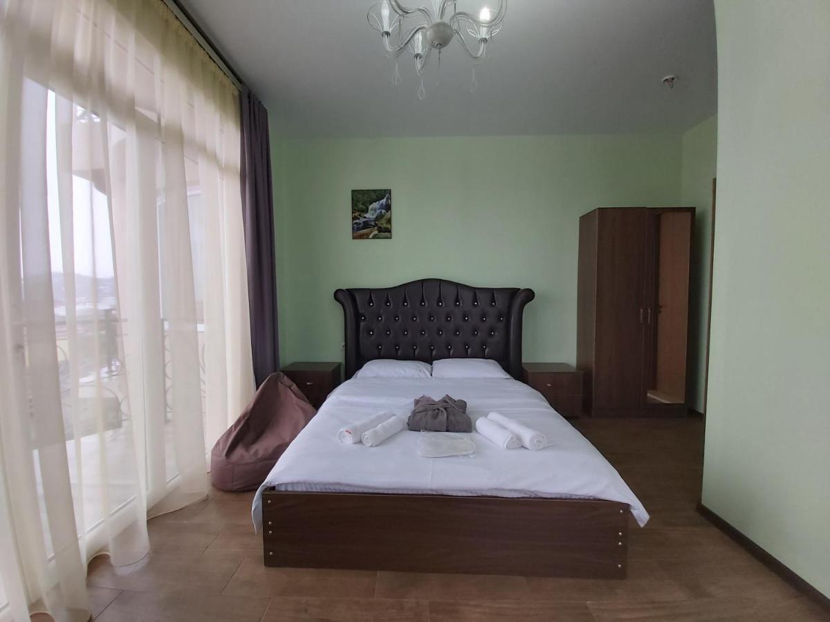 Hotel Maria Batumi Bagian luar foto