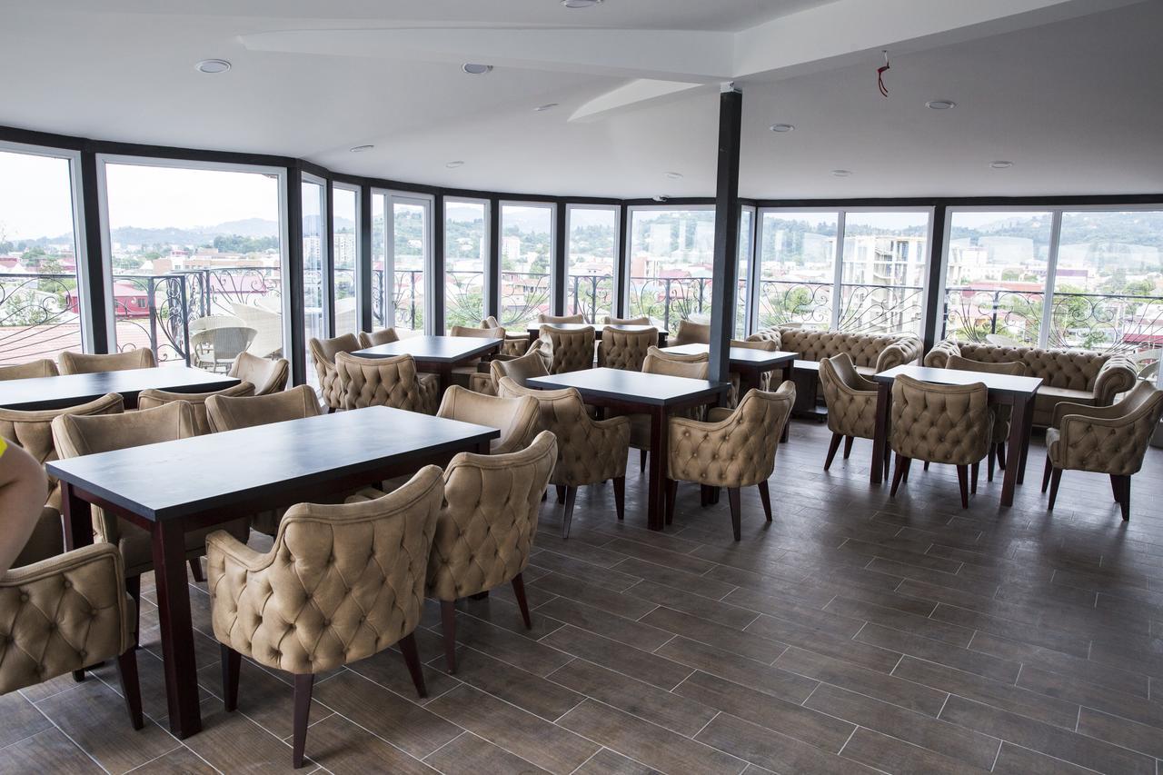 Hotel Maria Batumi Bagian luar foto