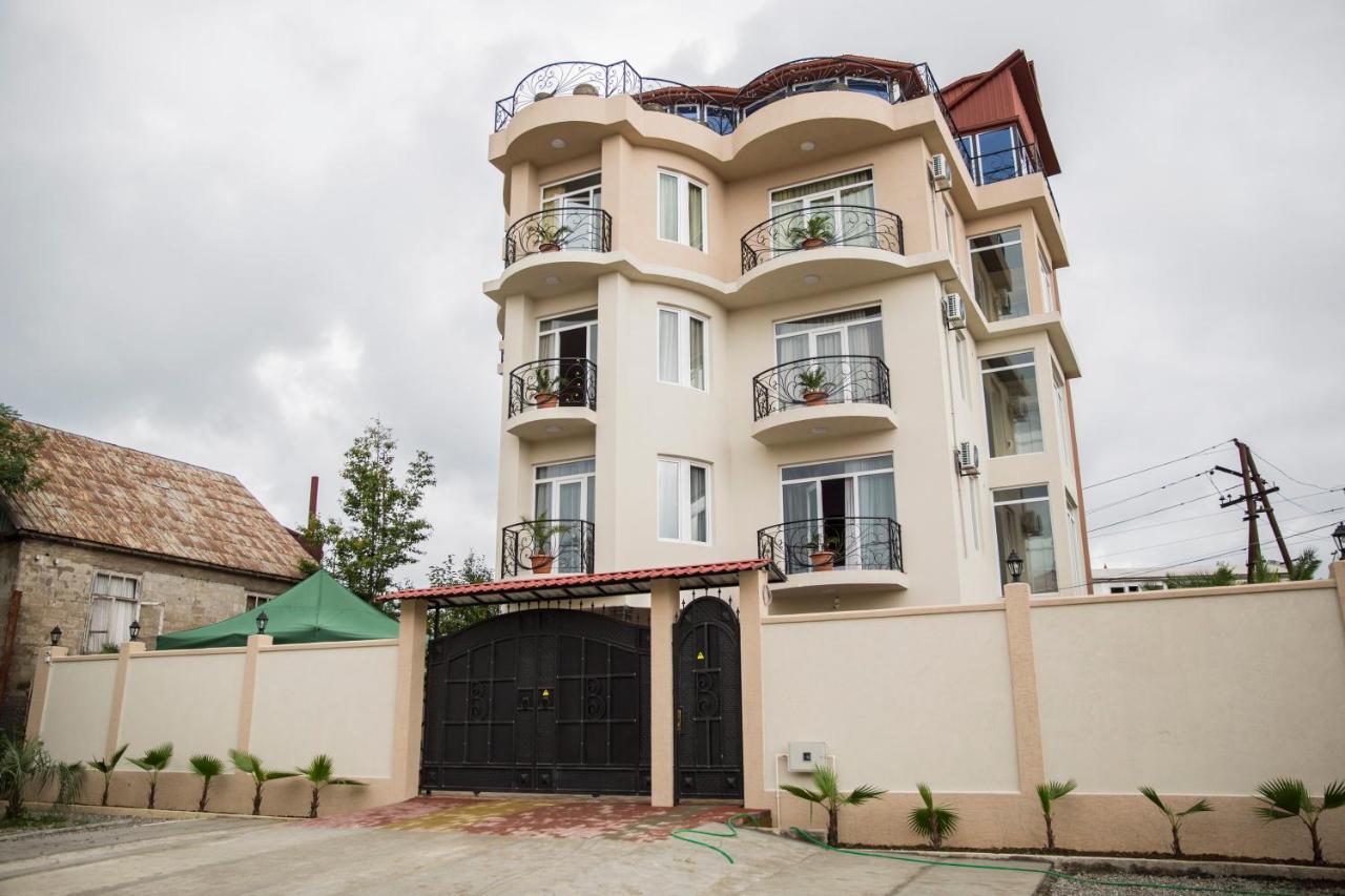 Hotel Maria Batumi Bagian luar foto