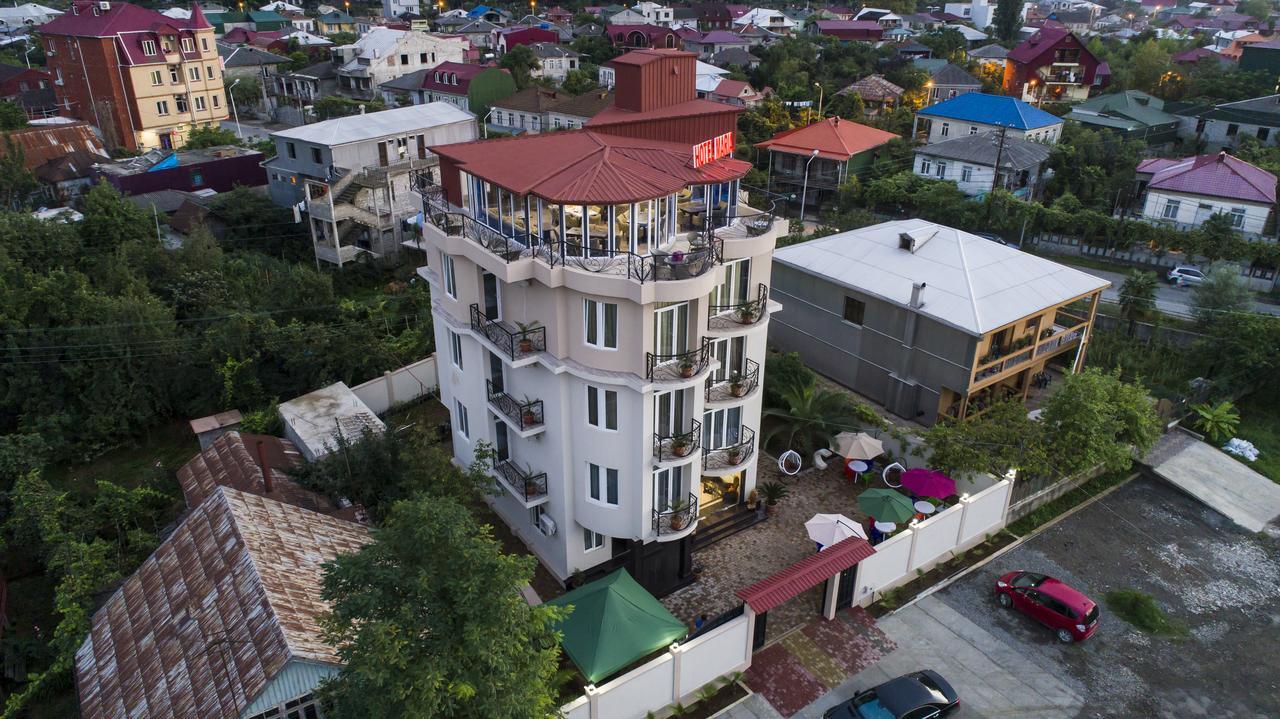 Hotel Maria Batumi Bagian luar foto