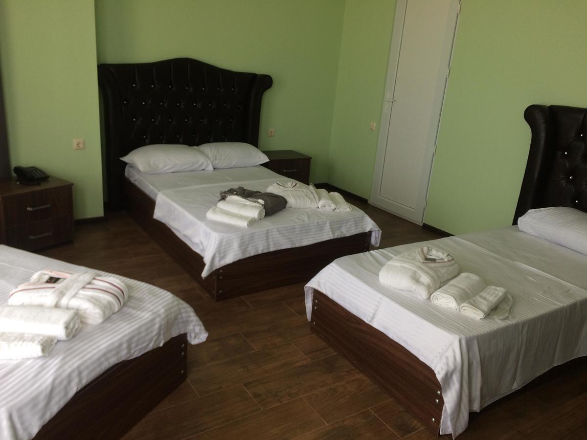 Hotel Maria Batumi Bagian luar foto
