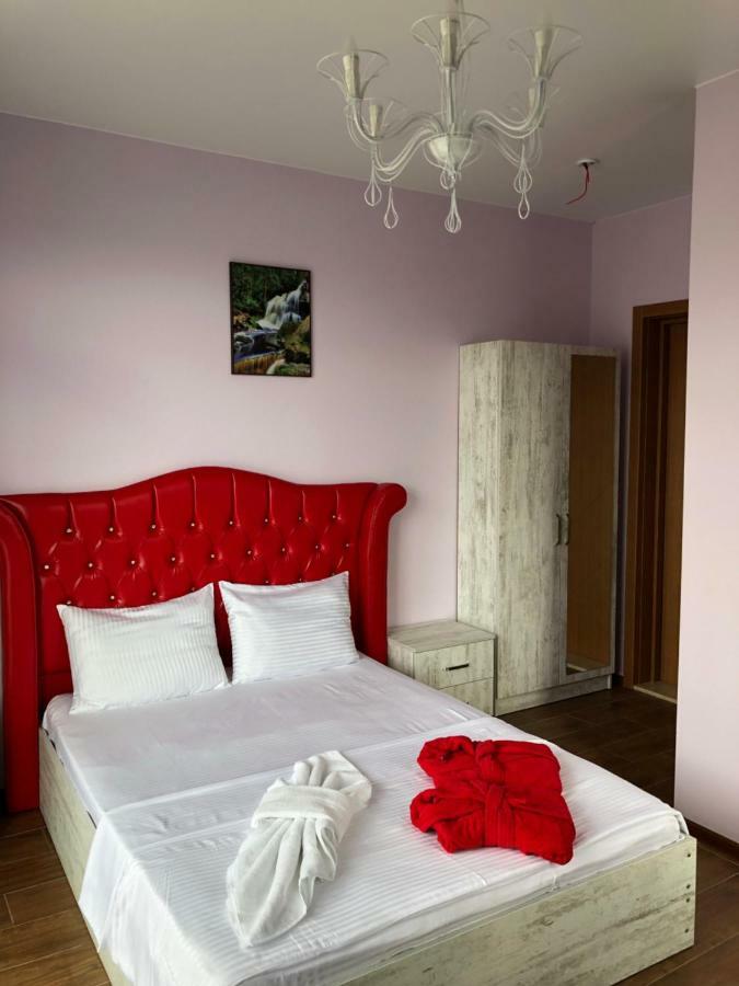 Hotel Maria Batumi Bagian luar foto